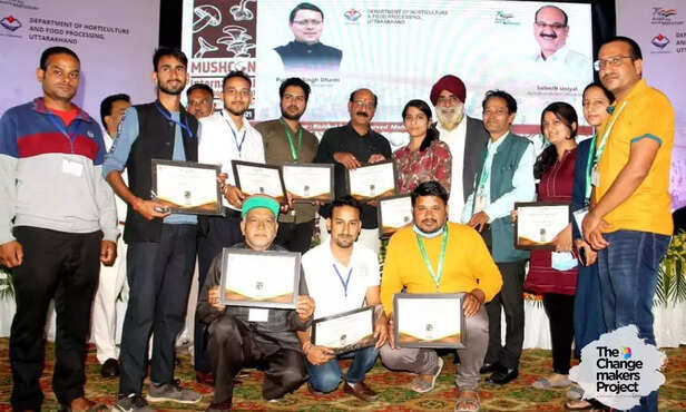 369838-oyster-mushroom-cultivation-tehri-uttarakhand-self-help-groups-women-empowerment-kuldeep-bisht-startups-6